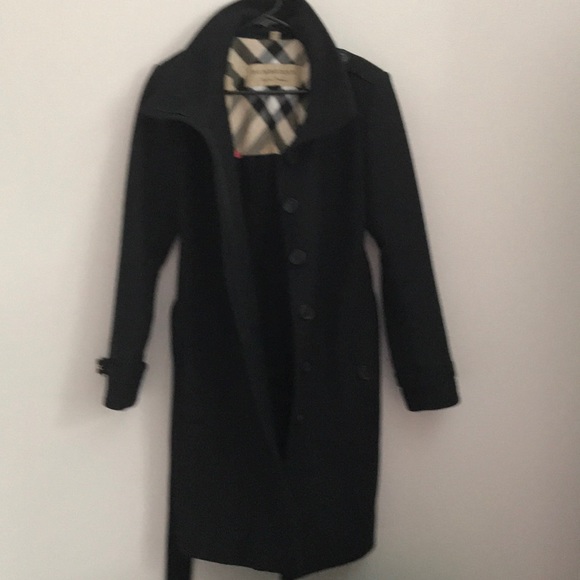 SOLD!!! NFS!! Burberry Belted Black Coat Preowned. - Picture 6 of 7